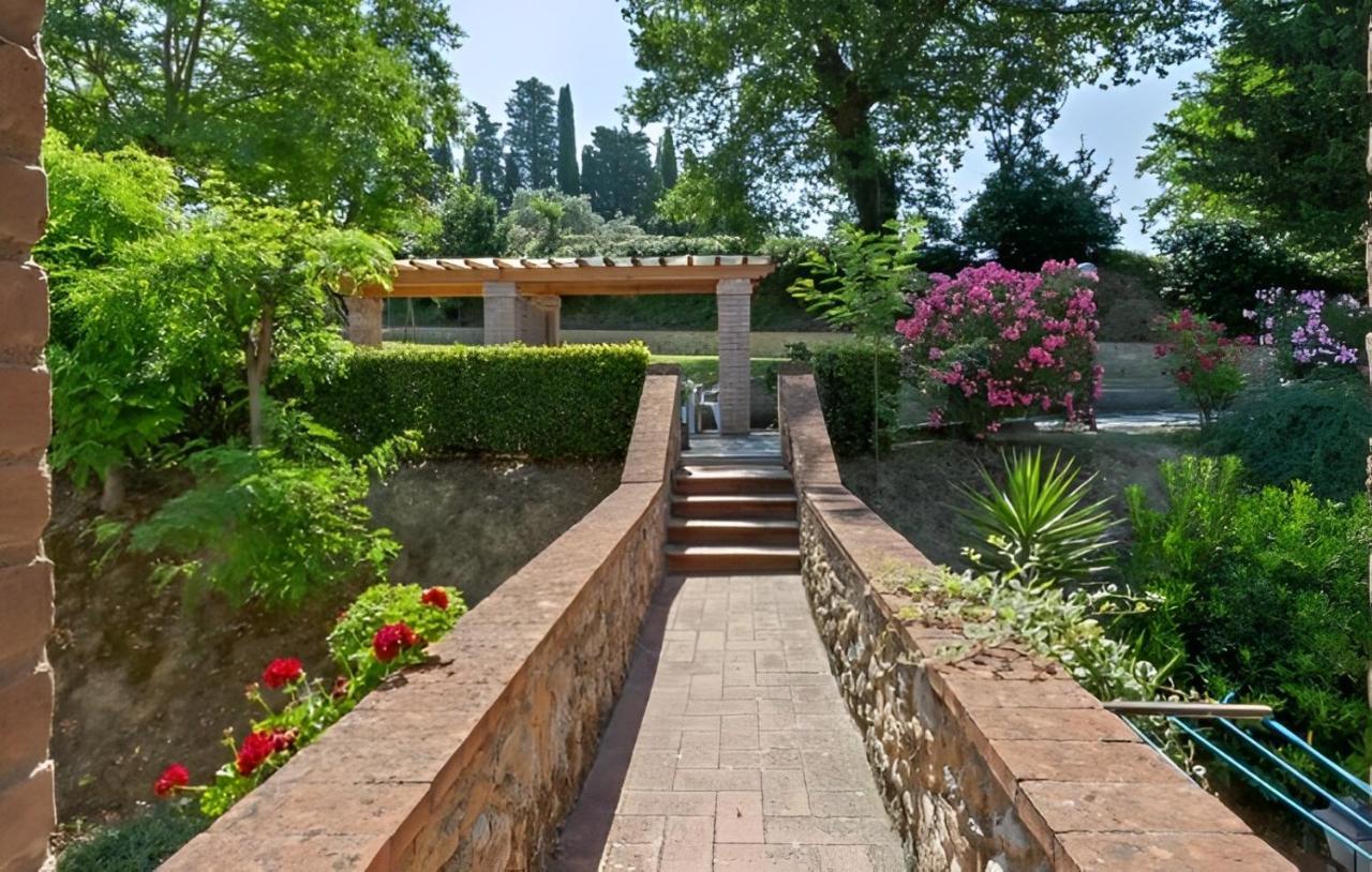 Agriturismo Casale Giulia Volterra Dış mekan fotoğraf