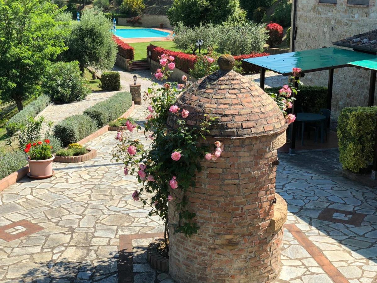 Agriturismo Casale Giulia Volterra Dış mekan fotoğraf